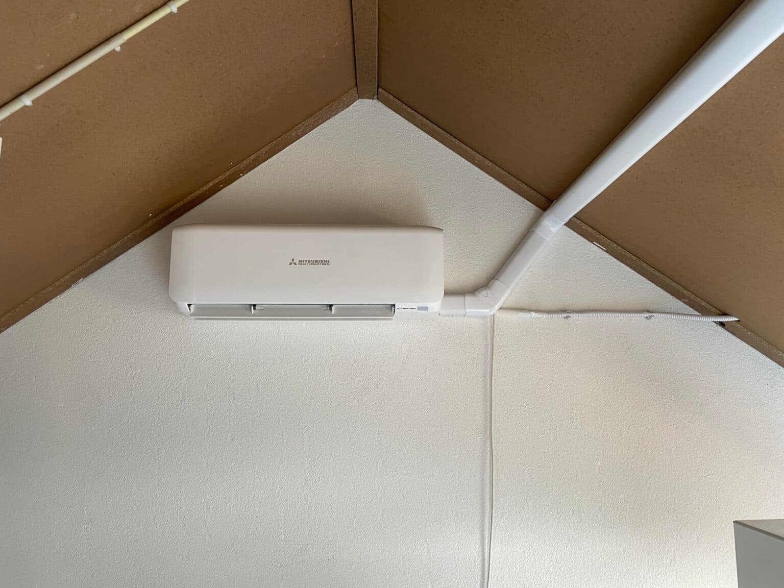 Plafondmodel airco in Barendrecht