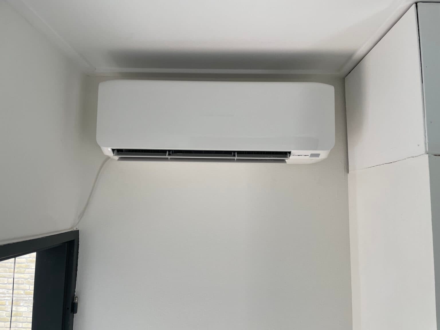 Plafondmodel airco in Capelle a/d Ijssel