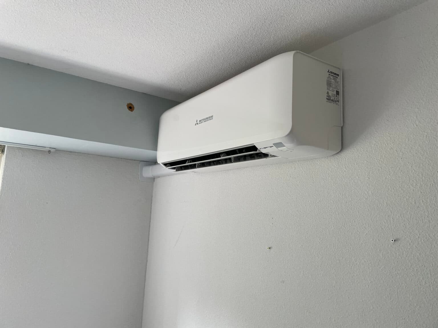 Plafondmodel airco in Haarlem