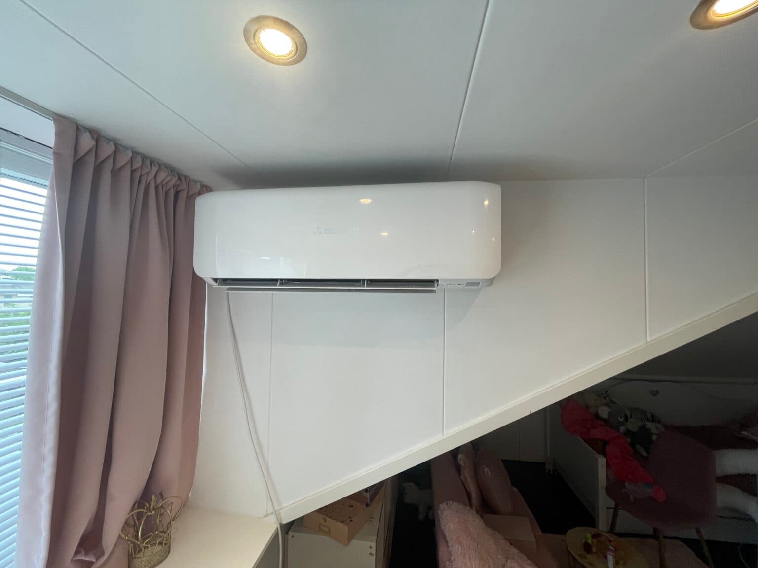 Plafondmodel airco in Hillegersberg -- foto 4