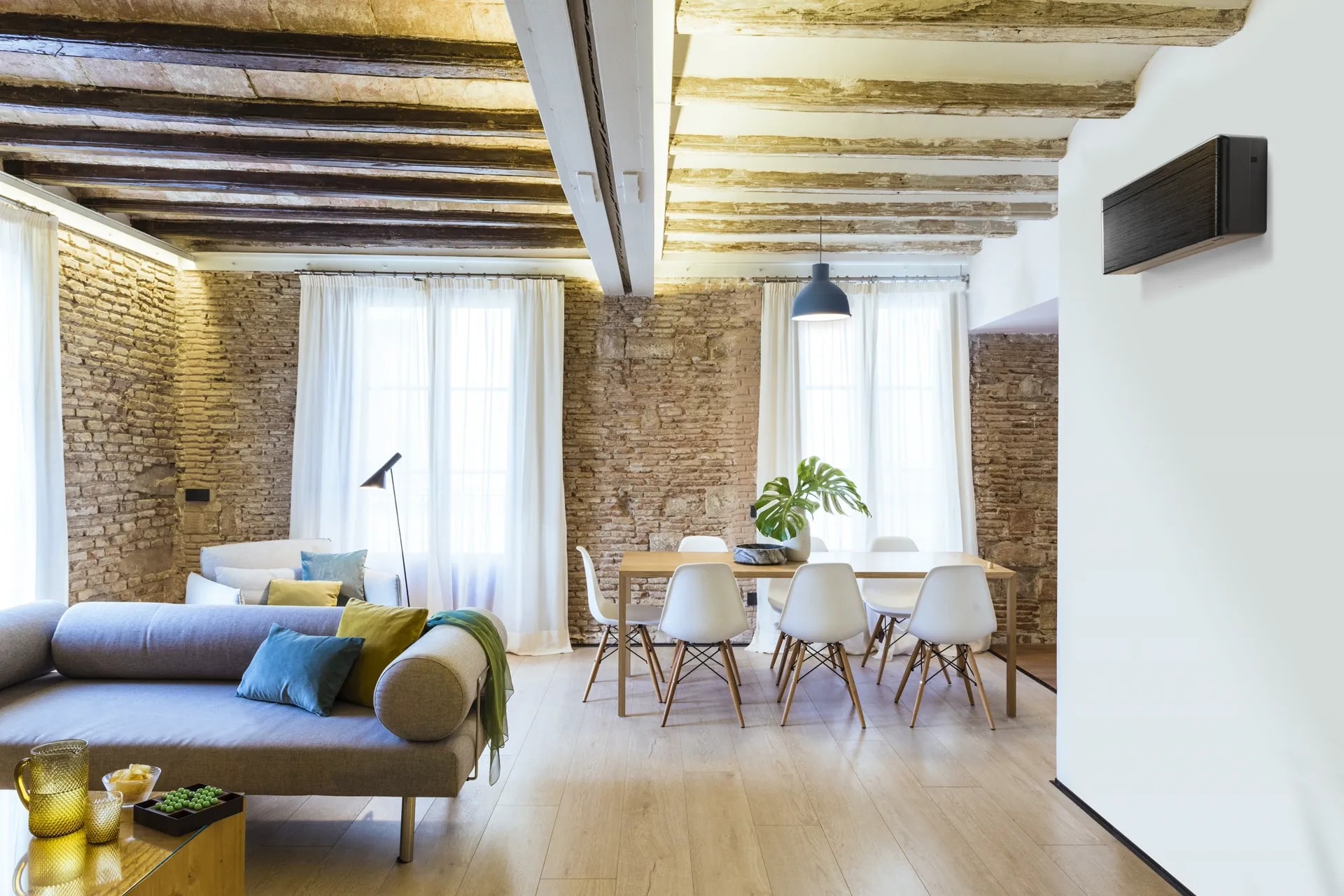 Moderne woonkamer met airconditioning
