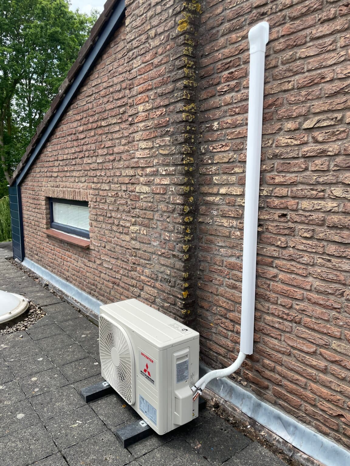 Plafondmodel airco in Capelle a/d Ijssel -- foto 2