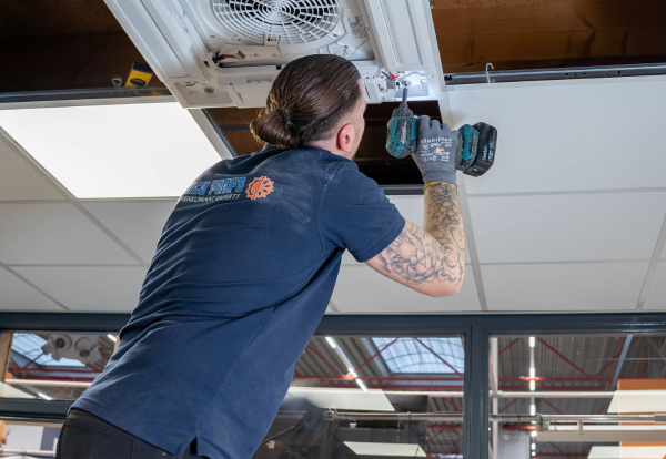 Aircoprofs-Airco Monteur airco